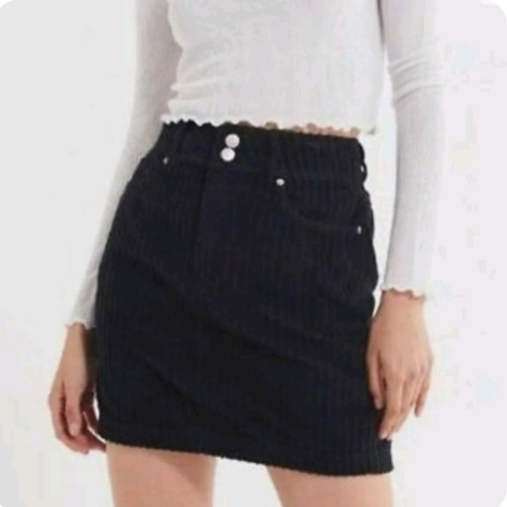 BDG Urban Outfitters Black Corduroy Cord Mini Skirt w/Pockets Size Medium